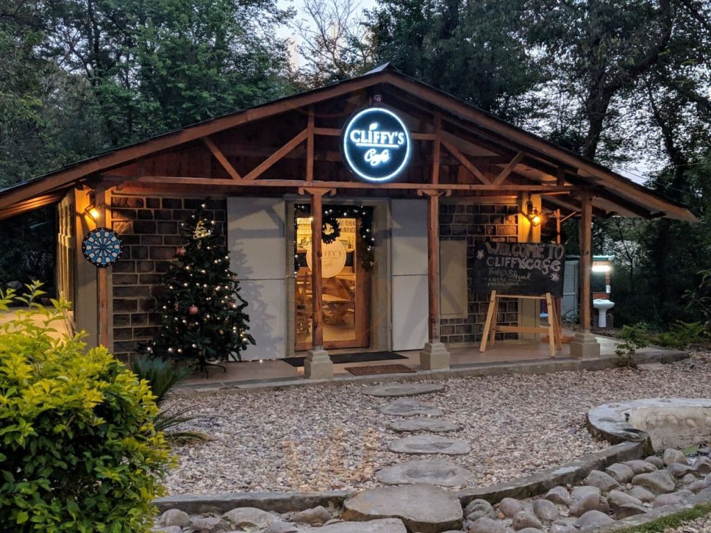 Cliffy cafe