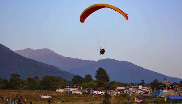 Paragliding in Bir Billing Himachal Pradesh