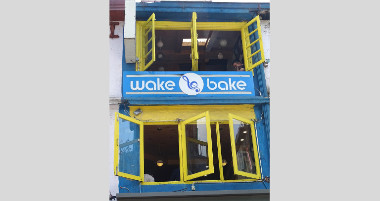 Wake and Bake, Shimla