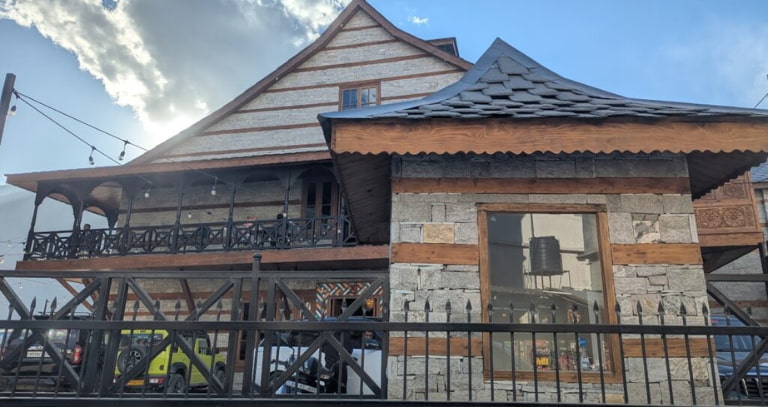 The Mountain Story, Manali
