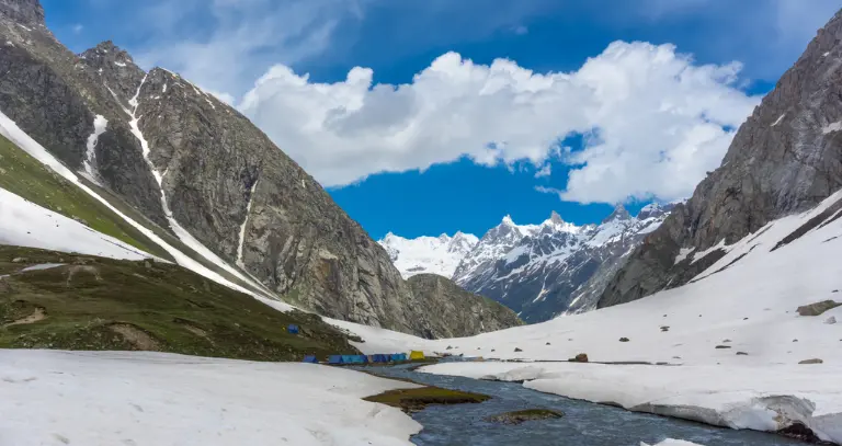 Trekking Essentials You Need for the Hampta Pass Trek