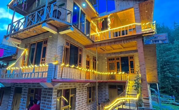 Alpine Stays Riverside