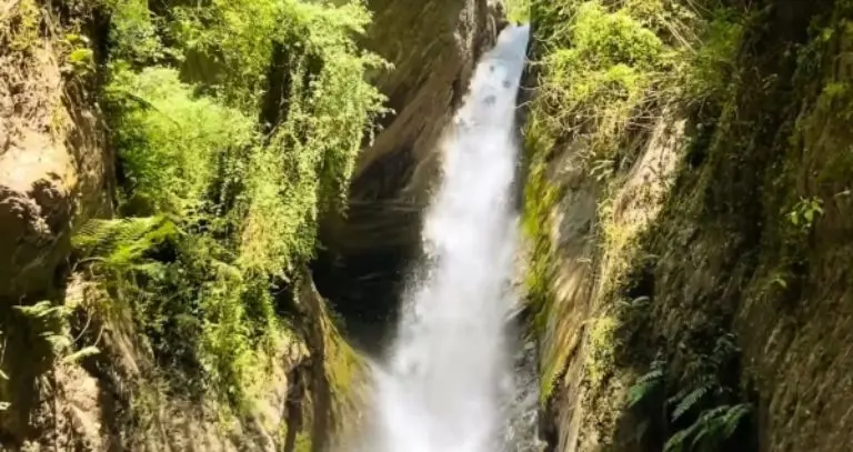 Tips for Visiting Bangoru Waterfall