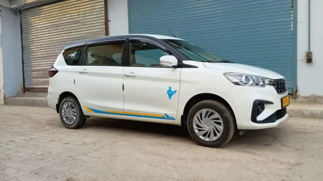 Bhullar Taxi Service, - Paonta Sahib