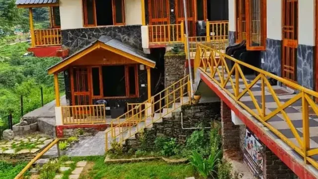 Majestic View Mountain Range View