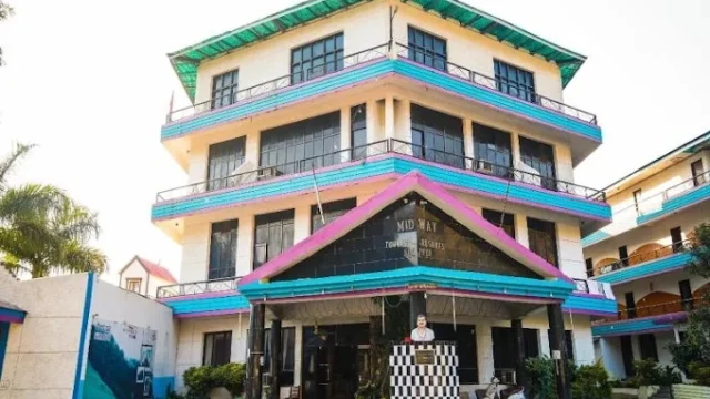 Mid Way Tourist Resort