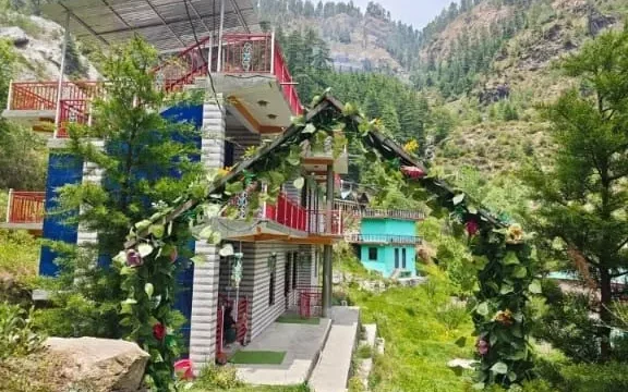 Aru Valley View Homestay