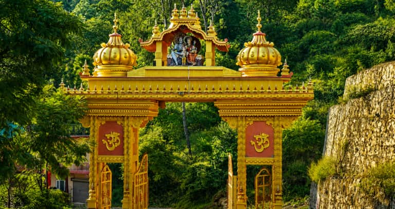 Travel and Visiting Information For Jatoli Shiv Temple